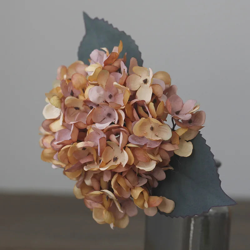 Luxury Silk Hydrangea Stem — Elegant Artificial Flower for Weddings & Home Decor