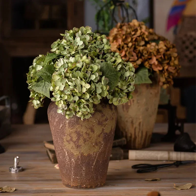 Luxury Silk Hydrangea Stem — Elegant Artificial Flower for Weddings & Home Decor