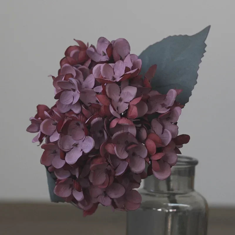 Luxury Silk Hydrangea Stem — Elegant Artificial Flower for Weddings & Home Decor