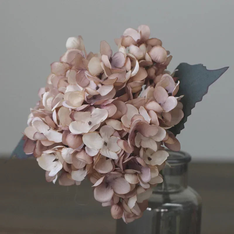 Luxury Silk Hydrangea Stem — Elegant Artificial Flower for Weddings & Home Decor